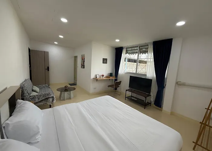 Sukhumvit 48 Separated Quiet And Comfortable With Fast Internet And Smart Tv Guest house