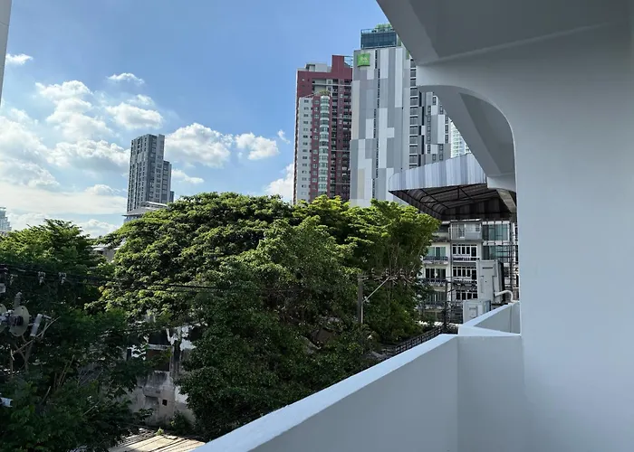 Sukhumvit 48 Separated Quiet And Comfortable With Fast Internet And Smart Tv 3* Bangkok