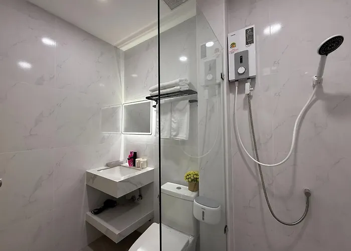 Guest house Sukhumvit 48 Separated Quiet And Comfortable With Fast Internet And Smart Tv Bangkok