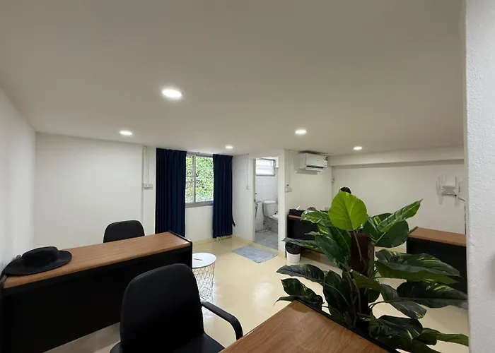 Sukhumvit 48 Separated Quiet And Comfortable With Fast Internet And Smart Tv Guest house Bangkok