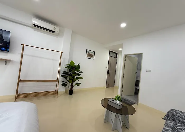 Sukhumvit 48 Separated Quiet And Comfortable With Fast Internet And Smart Tv Bangkok