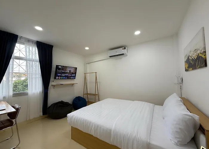 Sukhumvit 48 Separated Quiet And Comfortable With Fast Internet And Smart Tv Bangkok