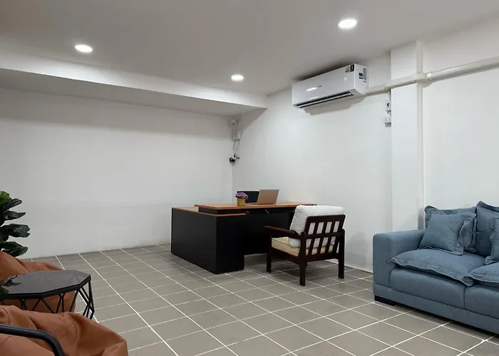 Sukhumvit 48 Separated Quiet And Comfortable With Fast Internet And Smart Tv 3*
