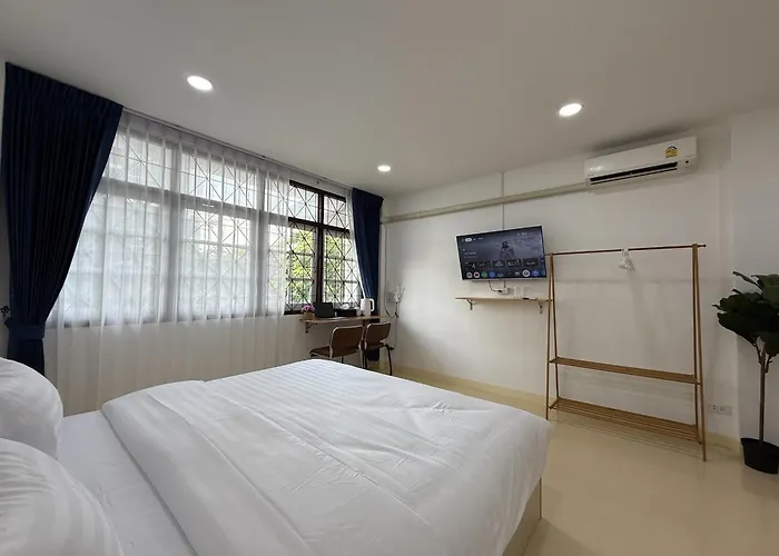 Sukhumvit 48 Separated Quiet And Comfortable With Fast Internet And Smart Tv Bangkok